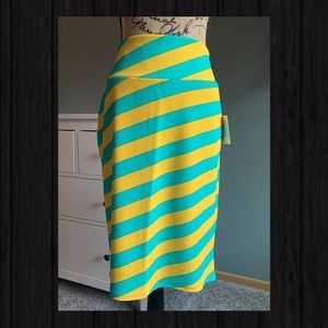 LuLaRoe Cassie skirt